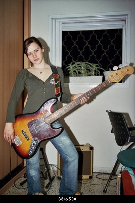 145042125_17a15bb256