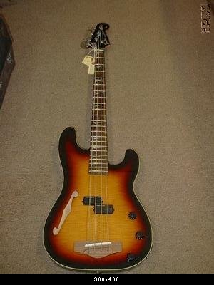 fender_electroacoustic_p_bass